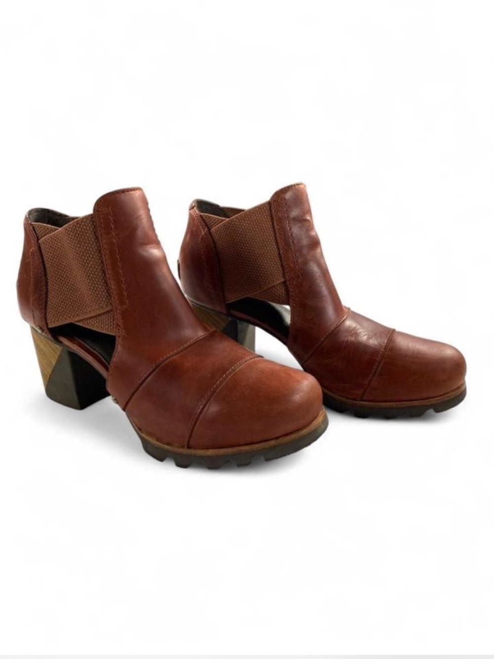 Sorel ‘Addington’ Cut Out Leather Ankle Boot in Cognac Brown Block Heel Size 6